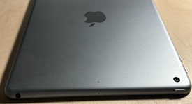Good
													Apple iPad 6th Gen - Wi-Fi, Gray, 32 GB, A1893, photo 4 of 4