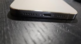 Good
													Apple iPhone 13 Pro Max - AT&T, Gold, 128 GB, A2484, photo 3 of 5