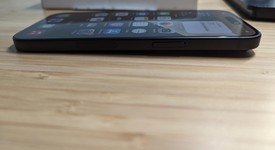 Mint
													Apple iPhone 15 - Unlocked, Black, 128 GB, A2846, photo 4 of 9