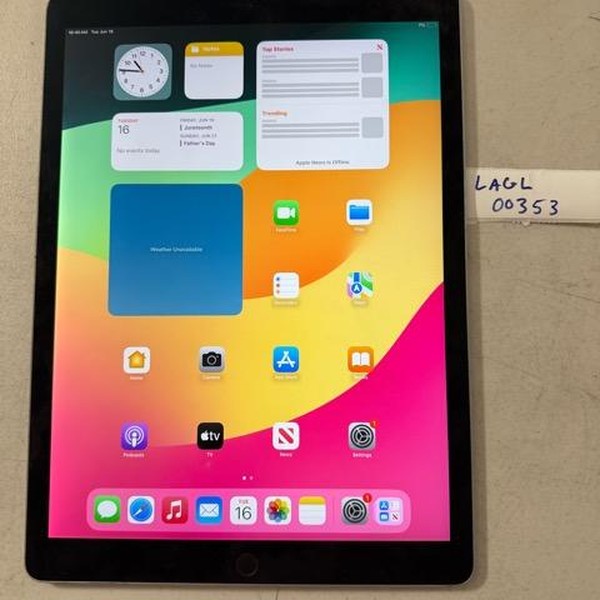 Apple iPad Pro 12.9 inch (2nd Gen) - Unlocked, 512 GB, Gray