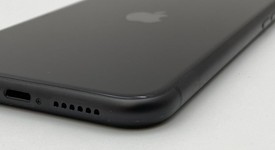 Fair
													Apple iPhone 11 - Unlocked, Black, 64 GB, A2111, photo 5 of 8