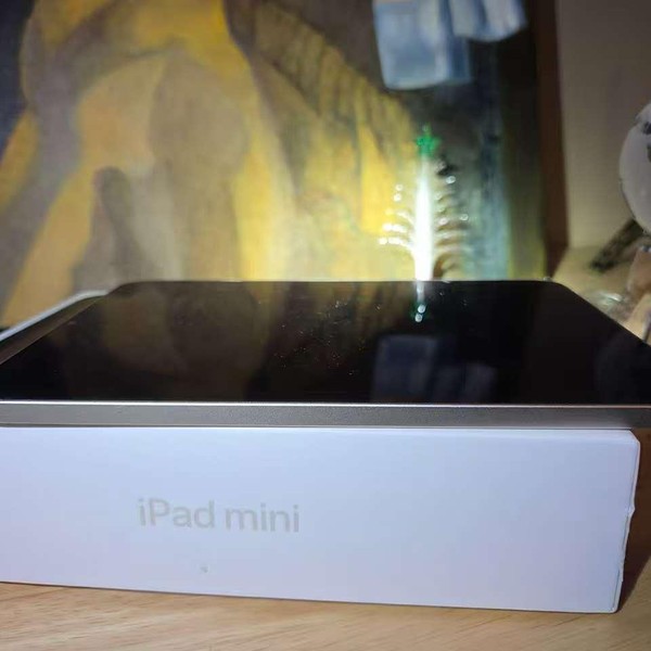 Apple iPad Mini 6th Gen - Wi-Fi, 64 GB, Starlight, A2567