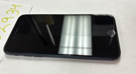 Mint
													Apple iPhone SE 3rd Gen 2022 - Unlocked, Midnight, 64 GB, A2595, photo 3 of 8