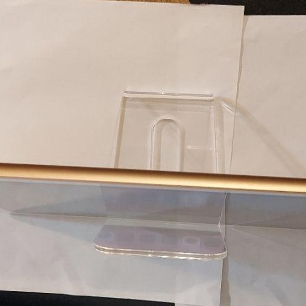 Apple iPad 8th Gen - Wi-Fi, 32 GB, Gold, A2270