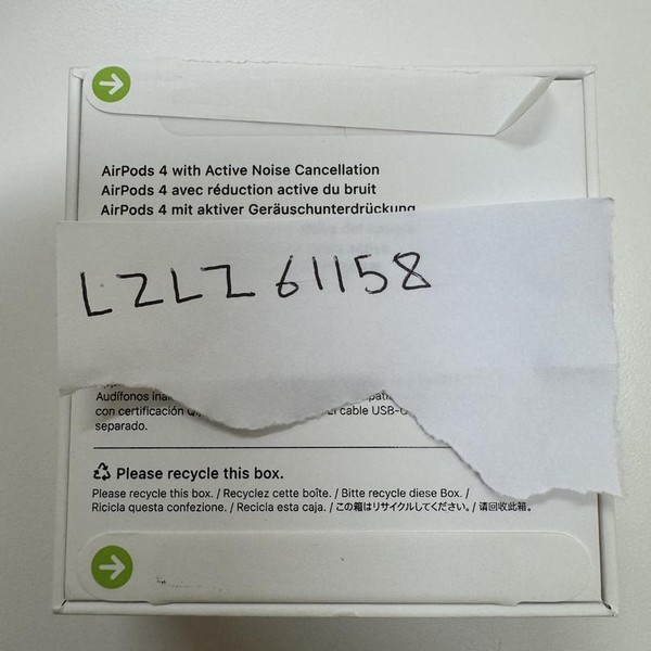 Apple AirPods 4th Gen - Active Noise Cancellation