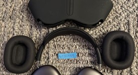 Used
													Apple AirPods Max - Gray, photo 1 of 4