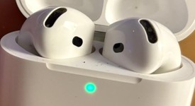 Used
													Apple AirPods 4th Gen - Active Noise Cancellation, photo 5 of 5