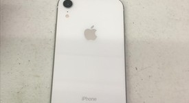 Good
													Apple iPhone Xr - Verizon, White, 64 GB, A1984, photo 3 of 7