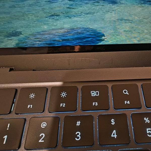 MacBook Air 2022 (M2) - 13 inch - 256 GB, Gray, 8 GB, Apple M2