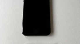 Good
													Apple iPhone SE 2nd Gen 2020 - Unlocked, Black, 64 GB, A2275, photo 2 of 7