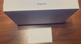 New
													Apple iPad Pro 13" (M4) 2024 - Wi-Fi, Black, 256 GB, 8 GB, A2925, Standard Glass, photo 4 of 4