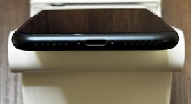 Mint
													Apple iPhone SE 3rd Gen 2022 - Unlocked, Midnight, 64 GB, A2595, photo 4 of 8