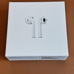 Used Apple AirPods (2nd Gen) - Lightning Case