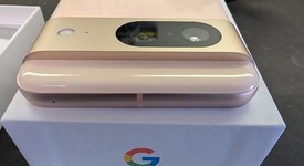 Mint
													Google Pixel 8 - Unlocked, Rose, 128 GB, 8 GB, G9BQD, Sub-6 5G, photo 3 of 10