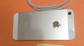 Good
													Apple iPhone SE 1st Gen 2016 - Unlocked, Silver, 128 GB, A1723, photo 4 of 5