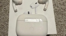 Used
													Apple AirPods Pro 2 - Lightning, photo 3 of 4