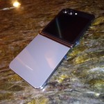 Mint Samsung Galaxy Z Flip5 - Unlocked, Graphite, 512 GB, 8 GB, SM-F731U1