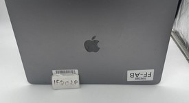 Good
													MacBook Pro 2020 - 13" - Apple M1, Gray, 256 GB, 8 GB, photo 3 of 7