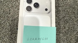 New
													Apple iPhone 17 Pro - Unlocked, Silver, 256 GB, A3256, photo 3 of 4