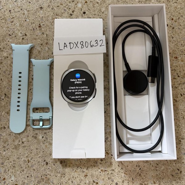 Samsung Galaxy Watch8 - Wi-Fi, Silver, SM-L320, 40mm