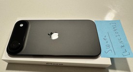 Mint
													Apple iPhone Air - Unlocked, Space Black, 512 GB, A3260, photo 4 of 10