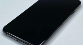 Mint
													Apple iPhone Xs - Unlocked, Gray, 64 GB, A1920, photo 2 of 7