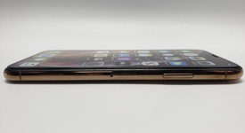 Good
													Apple iPhone Xs - Unlocked, Gold, 64 GB, A1920, photo 5 of 10