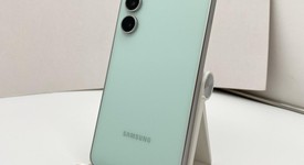 Good
													Samsung Galaxy S24 FE - Unlocked, Mint, 128 GB, SM-S721U1, photo 3 of 5