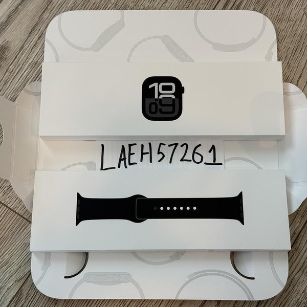 Apple Watch Series 10 42mm - Black, A2997 - GPS, Aluminum