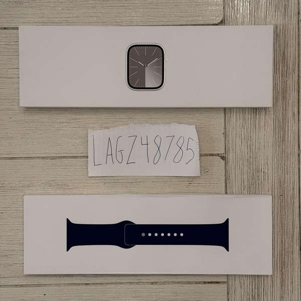 Apple Watch Series 9 41mm - Unlocked, Silver, A2982 - Cellular, Stainless