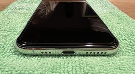 Mint
													Apple iPhone Xs - Unlocked, Silver, 256 GB, A1920, photo 5 of 10