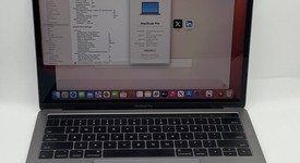 Fair
													MacBook Pro 2017 (With Touch Bar) - 13" - I7, Gray, 512 GB, 16 GB, photo 1 of 13