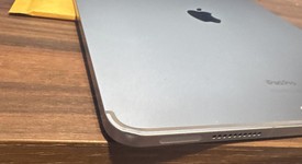 Good
													Apple iPad Pro 12.9" 6th Gen 2022 - Unlocked, Silver, 128 GB, photo 5 of 8