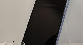 Good
													Samsung Galaxy Z Flip4 5G - Unlocked, Blue, 256 GB, 8 GB, SM-F721U1, photo 3 of 6