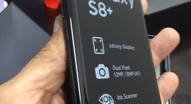 Good
													Samsung Galaxy S8 Plus - Verizon, Black, 64 GB, SM-G955U, photo 3 of 5