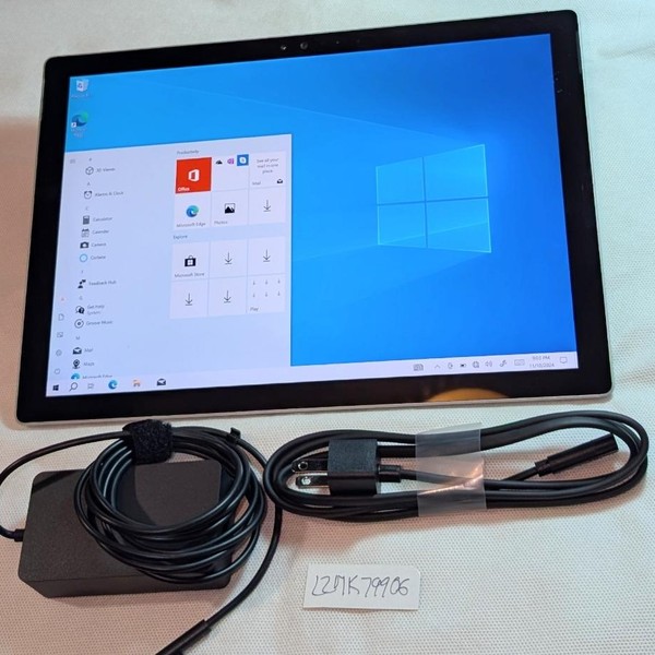 Microsoft Surface Pro 4 - 12.3 Inch - Wi-Fi, Silver, 256 GB, 8 GB