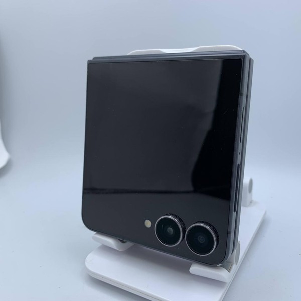 Samsung Galaxy Z Flip7 - Unlocked, 256 GB, Jet Black, 12 GB, SM-F766U1