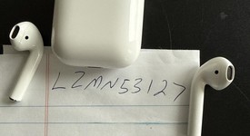 Used
													Apple AirPods 2nd Gen - Lightning Case, photo 3 of 4