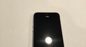 Good
													Apple iPhone SE 1st Gen 2016 - AT&T, Grey, 16 GB, A1662, photo 5 of 11