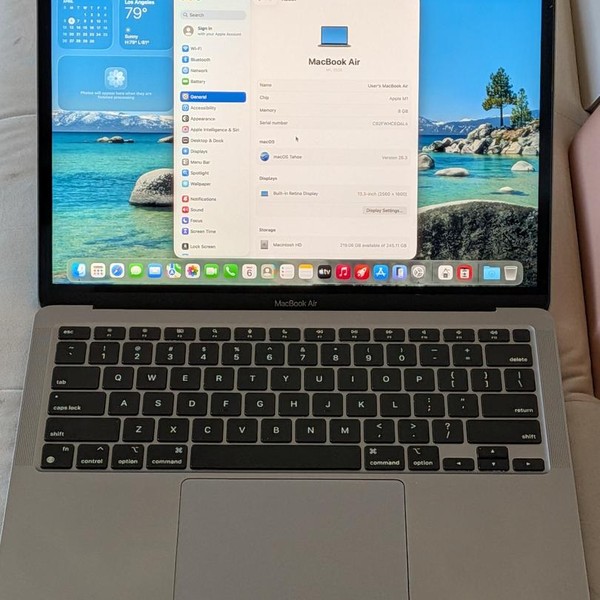 MacBook Air 2020 - 13 inch - 256 GB, Gray, 8 GB, Apple M1