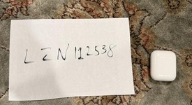 Used
													Apple AirPods 1st Gen - Lightning Case, photo 2 of 9