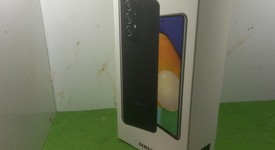 New
													Samsung Galaxy A52 5G - Unlocked, Black, 128 GB, 6 GB, photo 2 of 3