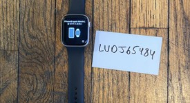Good
													Apple Watch Series 5 44mm - Silver, A2093 - GPS, Aluminum, photo 1 of 6