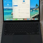 Good MacBook Air 2022 (M2) - 13 inch - 256 GB, Midnight, 8 GB, Apple M2