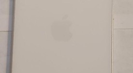 Good
													Apple iPhone 16e - Unlocked Non-US, White, 128 GB, A3409, photo 5 of 6