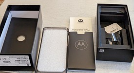 Good
													Motorola Edge - Unlocked, Black, 256 GB, 6 GB, photo 4 of 13