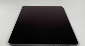 Good
													Apple iPad Pro 12.9" 4th Gen 2020 - Unlocked, Gray, 512 GB, A2069, photo 5 of 7