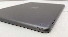 Fair
													Apple iPad 8th Gen - Wi-Fi, Silver, 32 GB, A2270, photo 4 of 7