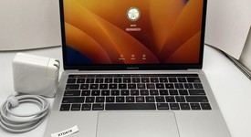 Good
													MacBook Pro 2019 - 13" - I5, Silver, 256 GB, 16 GB, photo 1 of 12