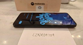 Mint
													Motorola ThinkPhone - Unlocked, Black, 256 GB, 8 GB, photo 3 of 9